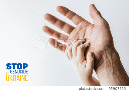 male hand with children hand male hand with children hand 95907333