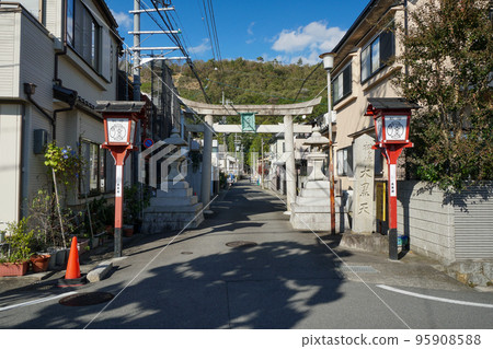 松崎大國天神社進場鳥居 95908588