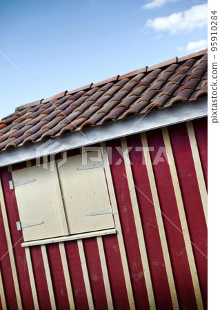Rustic hut in French countryside Rustic hut in French countryside 95910284
