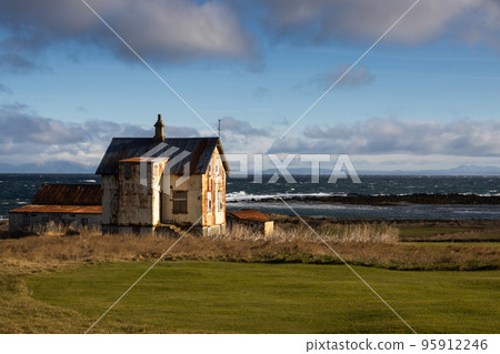 Abandoned farm house, Iceland Abandoned farm house, Iceland 95912246