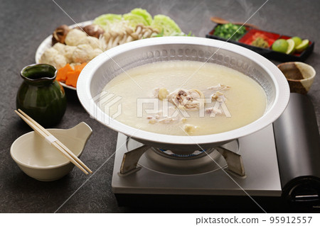 Cooked in water Cooked in water 95912557