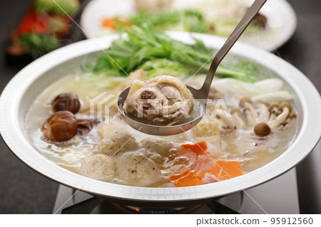 水裡煮熟 水裡煮熟 95912560