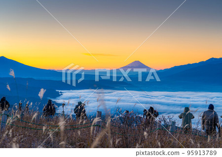 [Takabocchi] 一位攝影師在秋天從 Takabocchi 看到的絕佳景色 [長野縣] 95913789