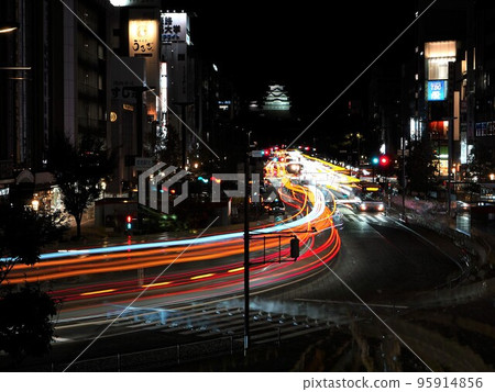 Hyogo Prefecture National Treasure Himeji Castle (light-up) October 95914856