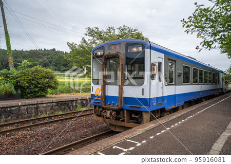能登鐵道七尾線 95916081