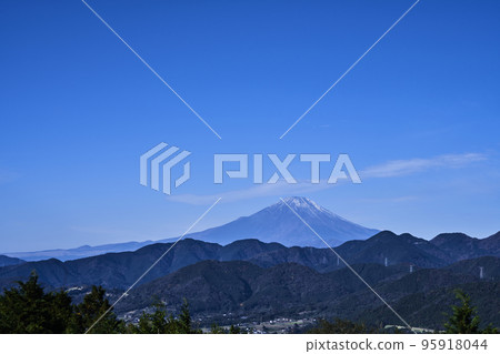 Mt.Fuji seen from Nanohanadai observation deck 95918044