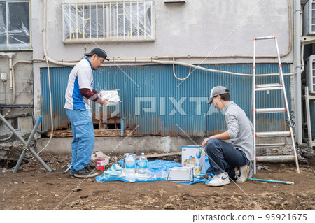 外牆的繪畫 95921675