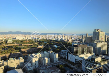 Stroll around Osaka Castle Morning-noon-evening-night Autumn clear sky 95922295