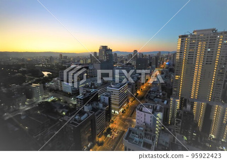 Stroll around Osaka Castle Morning-noon-evening-night Autumn clear sky Stroll around Osaka Castle Morning-noon-evening-night Autumn clear sky 95922423
