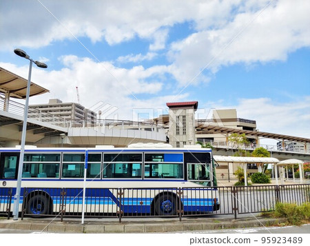 那霸市歌町站前沖繩8 95923489