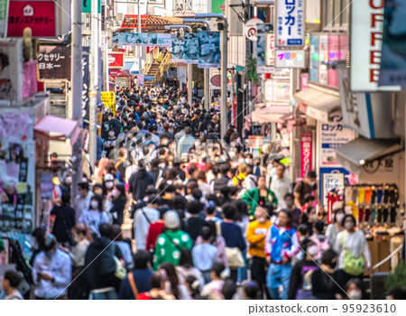 Tokyo cityscape in Japan Foreigners one after another...Waterfront measures are greatly relaxed...Harajuku and Takeshita Street are bustling before the corona disaster = October 23 95923610