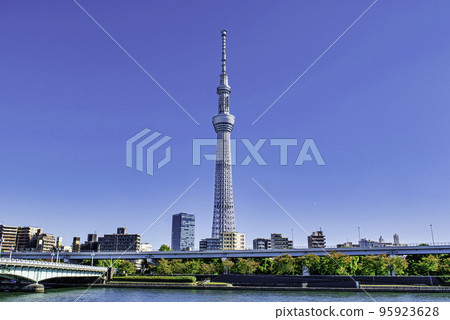 東京晴空塔、隅田川、言橋附近的風景 95923628