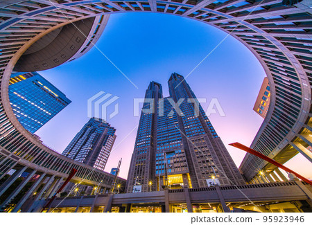 Tokyo cityscape of Japan Overlooking the Tokyo Metropolitan Government Building in the setting sun 95923946