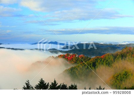 [岡山縣]天空之城，紅葉備中松山城 95928008