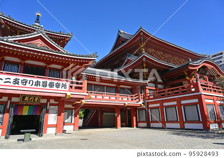Osu Kannon in autumn Osu Kannon in autumn 95928493