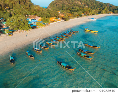Aerial view of Laem Tong Beach or Laemtong bay in koh Phi Phi, Krabi, Thailand Aerial view of Laem Tong Beach or Laemtong bay in koh Phi Phi, Krabi, Thailand 95928640