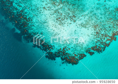 Aerial view of Laem Tong Beach or Laemtong bay in koh Phi Phi, Krabi, Thailand Aerial view of Laem Tong Beach or Laemtong bay in koh Phi Phi, Krabi, Thailand 95928650