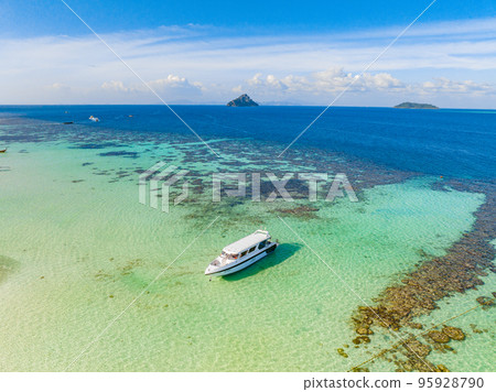 Aerial view of Laem Tong Beach or Laemtong bay in koh Phi Phi, Krabi, Thailand 95928790