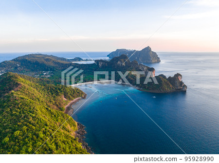 Aerial view of Loh Lana Bay at sunset in koh Phi Phi islands, Krabi, Thailand Aerial view of Loh Lana Bay at sunset in koh Phi Phi islands, Krabi, Thailand 95928990