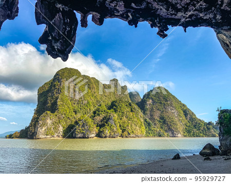 James Bond island or Khao Phing Kan or Ko Ta Pu in Phang Nga, Thailand 95929727