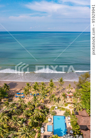 Lighthouse island on Khao Lak beach in Phang Nga province, Thailand 95929941