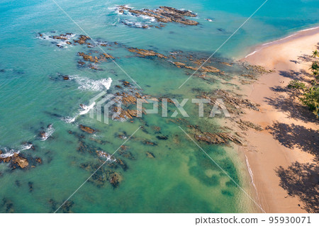 Lighthouse island on Khao Lak beach in Phang Nga province, Thailand Lighthouse island on Khao Lak beach in Phang Nga province, Thailand 95930071