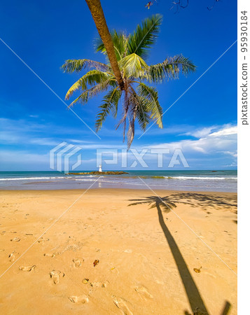 Lighthouse island on Khao Lak beach in Phang Nga province, Thailand Lighthouse island on Khao Lak beach in Phang Nga province, Thailand 95930184