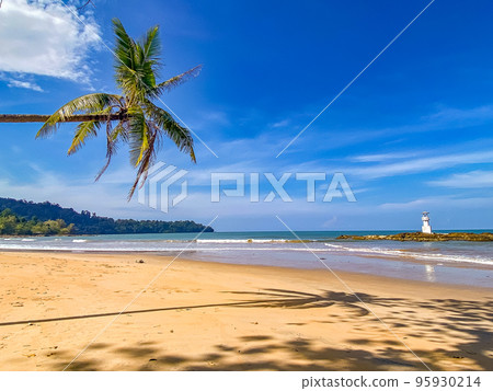 Lighthouse island on Khao Lak beach in Phang Nga province, Thailand Lighthouse island on Khao Lak beach in Phang Nga province, Thailand 95930214
