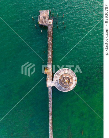 Wat koh Phayam temple on the water in Ranong, Thailand 95930787