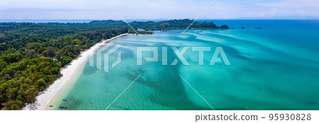 Aerial view of Koh Phayam beach in Ranong, Thailand 95930828