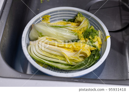 Trying to make Chinese cabbage kimchi at home 95931418