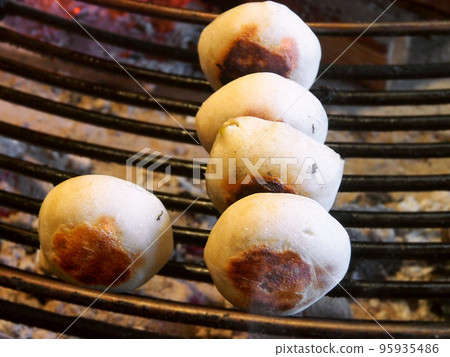 信州的鄉土料理Oyaki 95935486