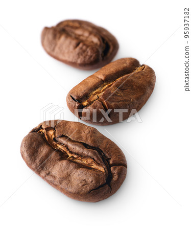 Group of roasted coffee beans 95937182