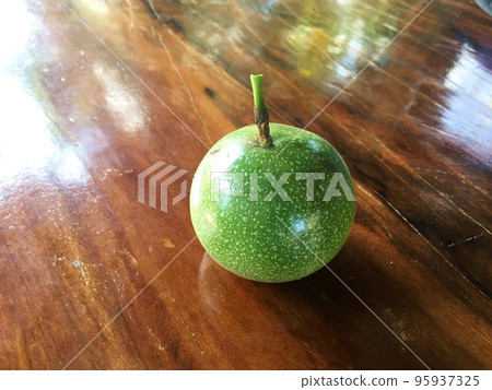 green passion fruit 95937325