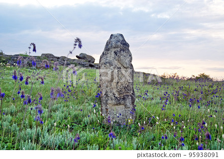 Stone idol in the steppe 95938091