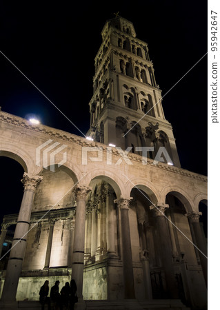 Split, Croatia Illuminated Cathedral of Saint Domnius and Diocletian's Palace at night Split, Croatia Illuminated Cathedral of Saint Domnius and Diocletian's Palace at night 95942647