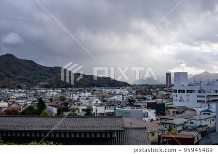 Scenery of Kaminoyama city in autumn 95945489