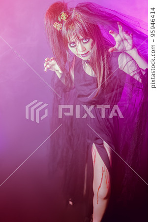 Set as a tragic bride of a zombie girl who is too cute in a Halloween costume 95946414