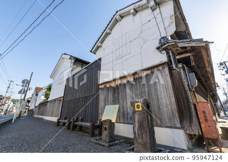 陽光明媚的日子,鳥取縣倉吉市倉吉白寨街景 陽光明媚的日子,鳥取縣倉吉市倉吉白寨街景 95947124