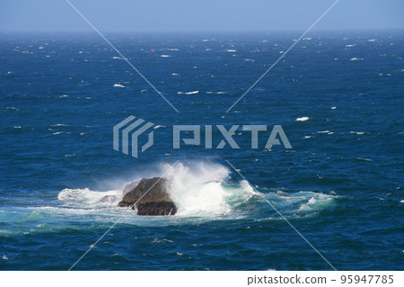 Michinoku Coastal Trail Tanesashi Coast Waves crashing on the reef off Yodo no Matsubara Michinoku Coastal Trail Tanesashi Coast Waves crashing on the reef off Yodo no Matsubara 95947785