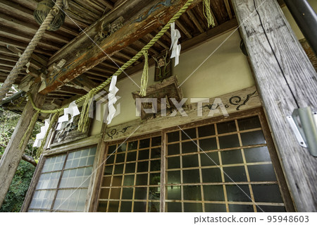 Shiokawa Shrine main building Fukuyama City, Hiroshima Prefecture Shiokawa Shrine main building Fukuyama City, Hiroshima Prefecture 95948603