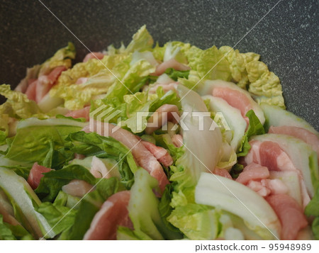 豬肉和白菜mille-feuille火鍋 95948989