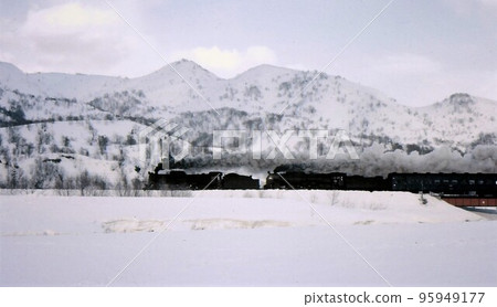 1970 D51/c62 Double Express Niseko Hakodate Main Line Futaba Hokkaido Old color photo 1970 D51/c62 Double Express Niseko Hakodate Main Line Futaba Hokkaido Old color photo 95949177