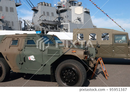 自衛隊車輛 自衛隊車輛 95951387