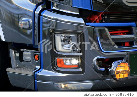 Truck headlights 95953410