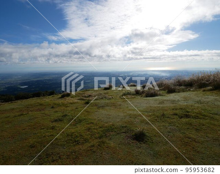 Nyudogatake, view from the summit, October 2022 Nyudogatake, view from the summit, October 2022 95953682