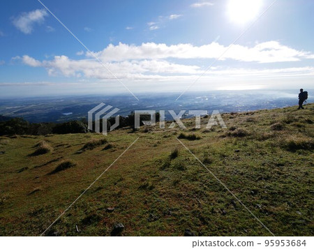 Nyudogatake，2022 年 10 月的山頂景觀 95953684