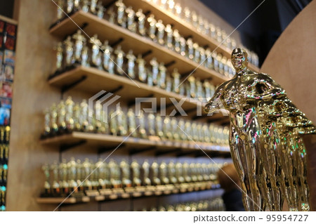 好萊塢奧斯卡雕像 95954727