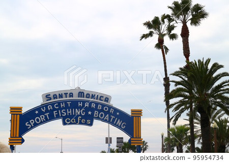 Santa Monica Beach in Los Angeles 95954734