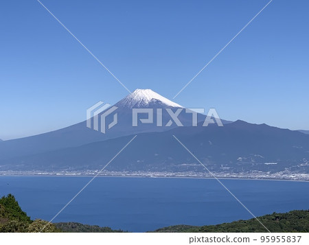 富士倒映在藍天 富士倒映在藍天 95955837